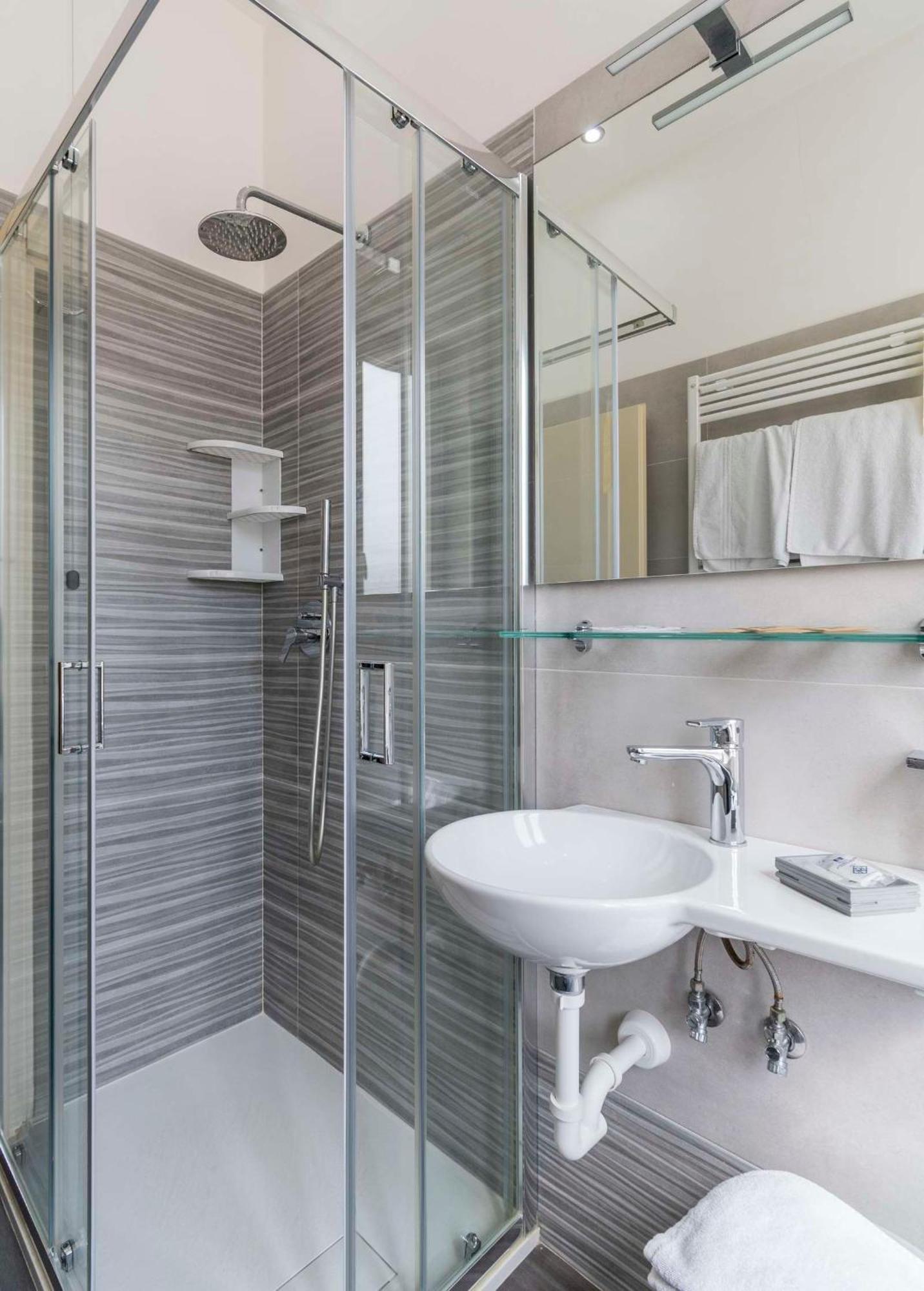 Hotel Roma مارينا دي ماسا المظهر الخارجي الصورة