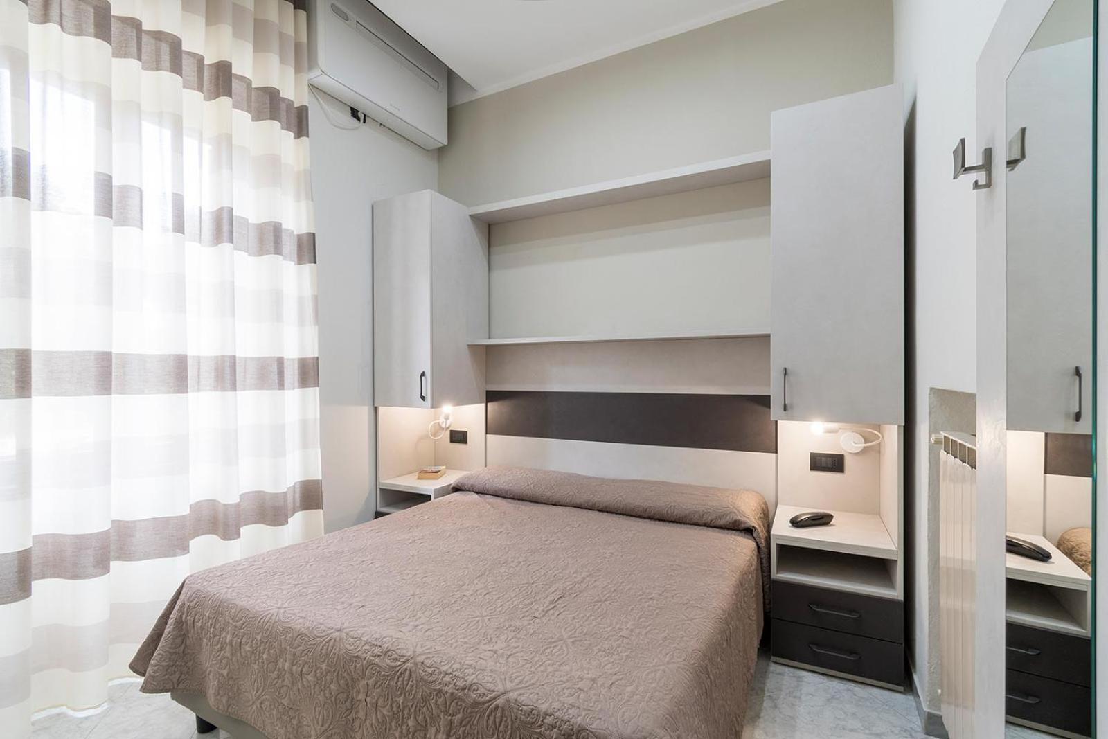 Hotel Roma مارينا دي ماسا المظهر الخارجي الصورة