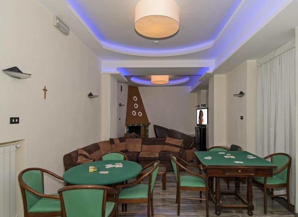 Hotel Roma مارينا دي ماسا المظهر الخارجي الصورة